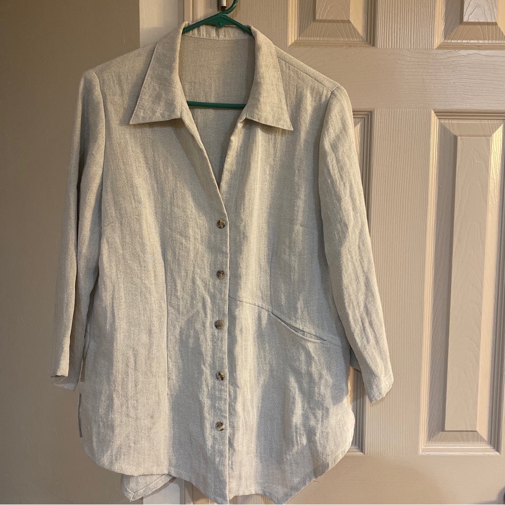 Womens Fridaze jacket blazer 100 percent linen with shell buttons